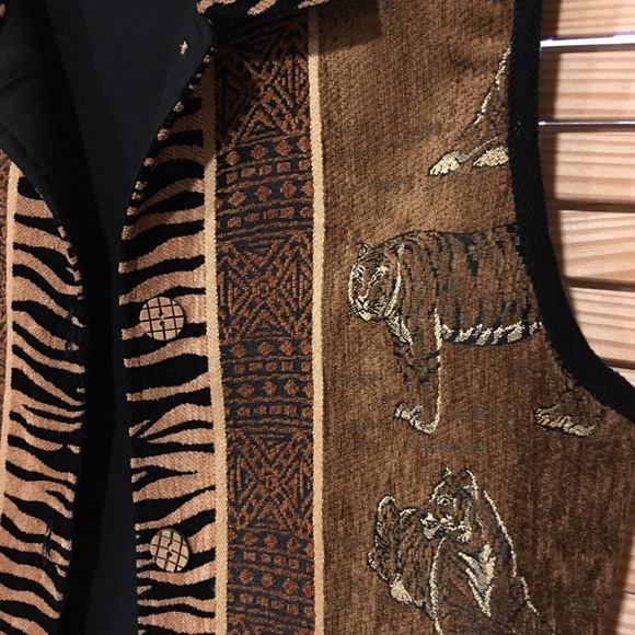 Check out this beautiful Carolina Colours Vest. - Picture 6 of 6